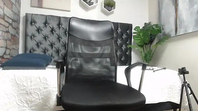 Tobias Vega online show from April 24, 10:12 pm