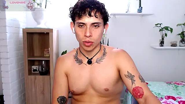 Magnuz Col online show from April 22, 5:18 pm