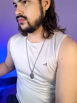 Derek Vow online show from April 18, 11:04 pm