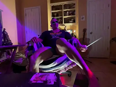 daddydonkey84 online show from June 9, 4:36 am