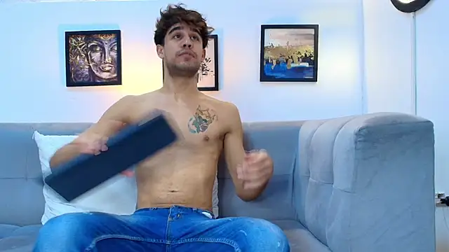 PRETTY COCK1 online show from March 25, 1:53 am