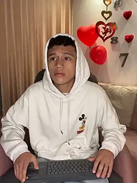 Dominik Souza online show from February 26, 12:50 pm