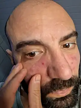 Robsonitj90 online show from June 28, 9:43 pm