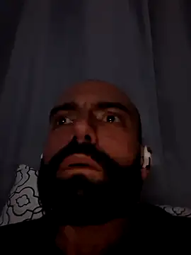 Robsonitj90 online show from April 29, 6:51 am