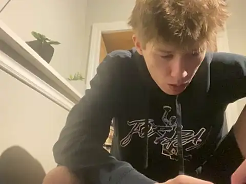 yourwhiteboy1 online show from March 1, 3:17 am