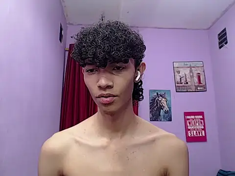 bigcock twinks online show from March 19, 11:30 pm