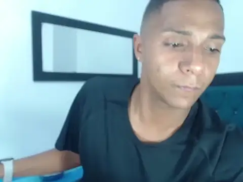 hotboyluxe online show from April 21, 3:56 am