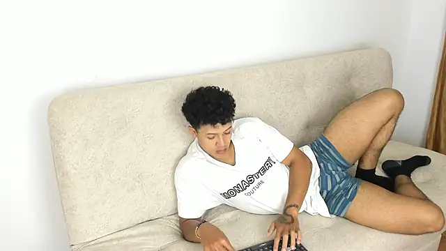  Alex Colton online show from February 9, 1:21 am