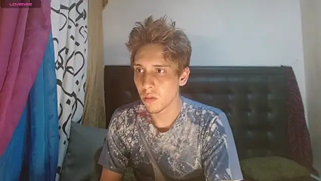 DannyParker  online show from May 1, 2:59 am