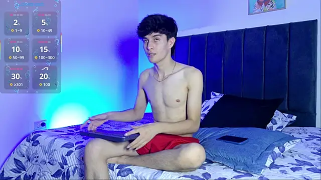 axxxel twink online show from June 5, 3:44 am