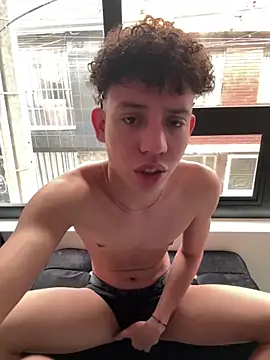 yoursexyjose online show from February 15, 8:06 pm