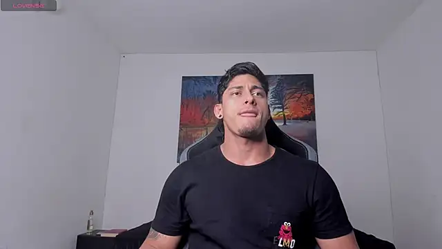 ryanwhite3 online show from April 24, 1:08 am