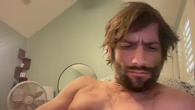 TrndSettr online show from April 22, 10:58 pm