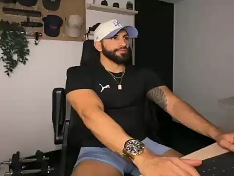 SamDornan51 online show from February 1, 3:49 am