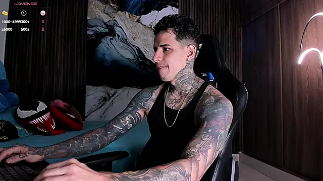 trisstann  online show from April 24, 4:42 pm