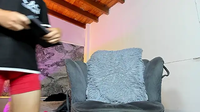 Noah Kirk  online show from March 8, 2:04 am