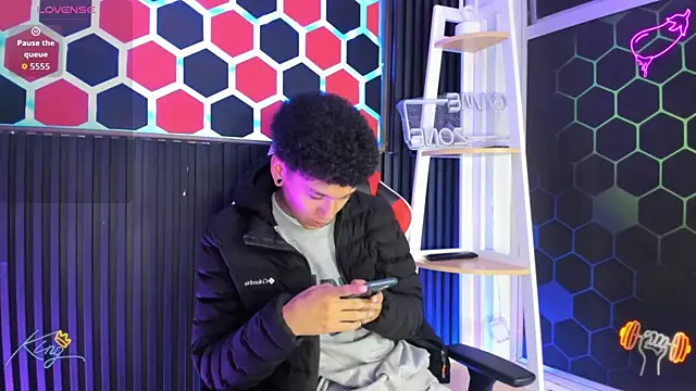 David Banks  online show from April 25, 12:41 pm