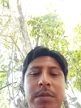 elburrotio online show from May 6, 7:47 pm