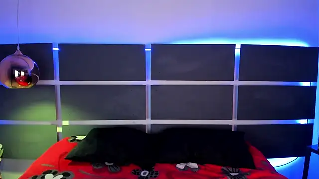 Camilo X x online show from April 24, 1:35 pm