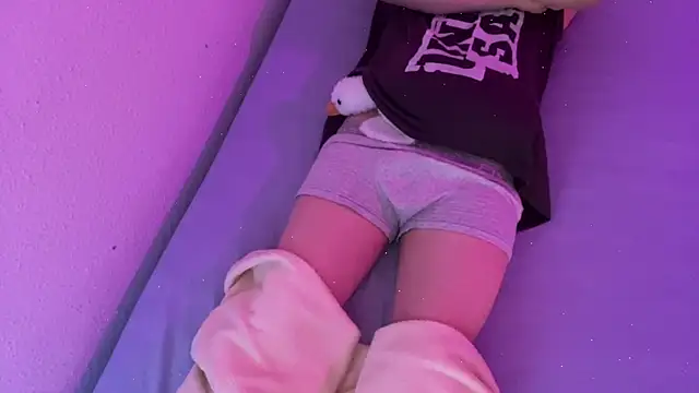 RaccooIsHere online show from April 23, 5:04 pm