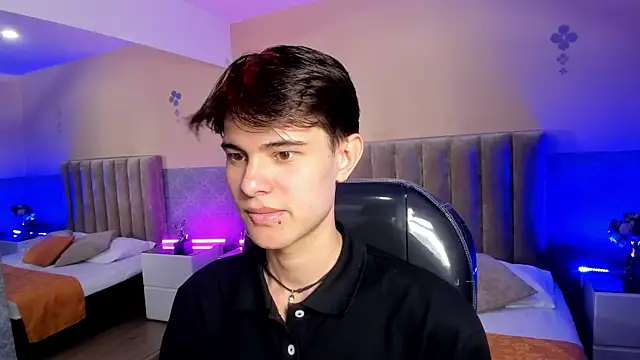 Derek Sinn online show from April 18, 7:58 pm