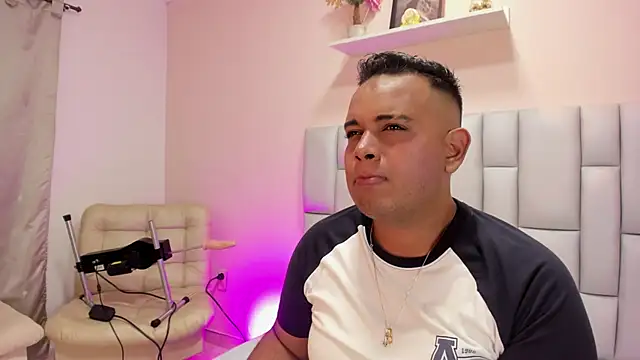 jay kross1 online show from February 13, 1:34 am