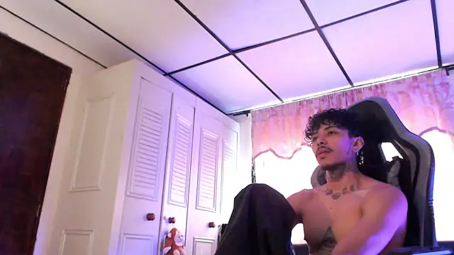 D3v1L88 online show from April 24, 8:00 pm