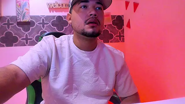 Cristhian Dirty online show from February 12, 3:12 am