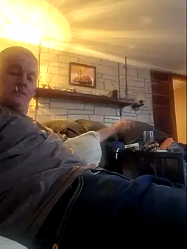 sexy hottie guy online show from April 21, 2:48 am