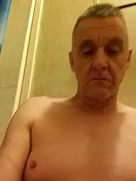 sexy hottie guy online show from April 23, 12:29 pm