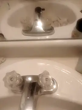 MatchingByebye online show from March 25, 12:53 pm