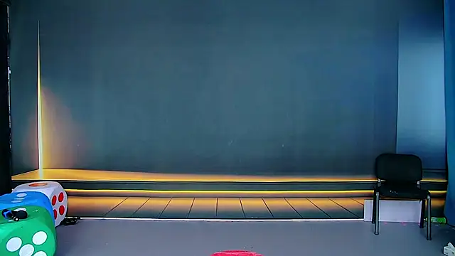 LingDa-001 online show from April 4, 1:41 pm