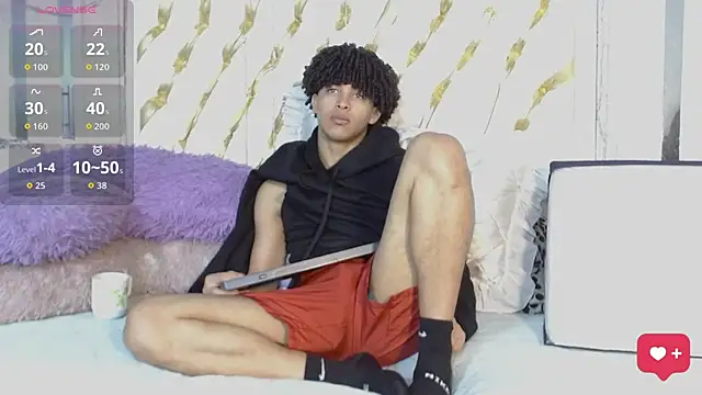 ian smith  online show from April 23, 11:48 am