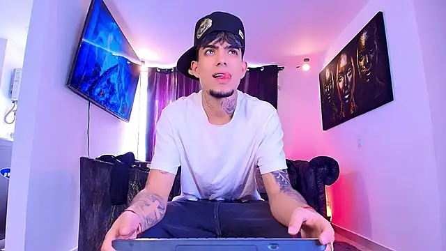 miguel aguirre  online show from February 2, 2:47 pm