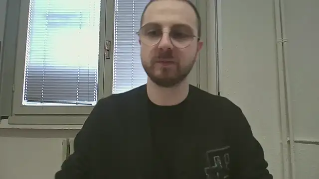 ItalianAlex online show from March 23, 2:01 pm