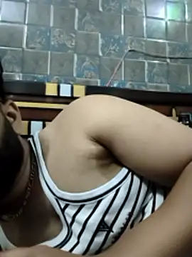 MrCurioX online show from April 20, 6:21 pm