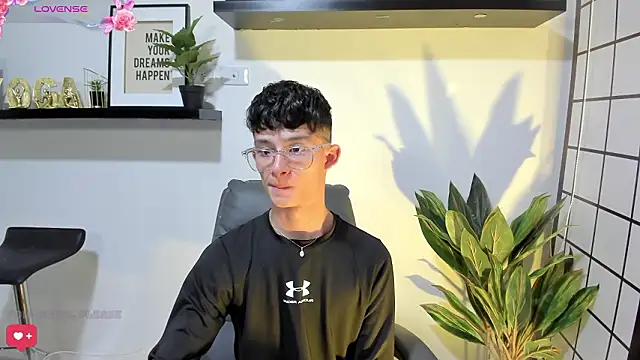 Patrick Howland  online show from April 2, 1:36 am