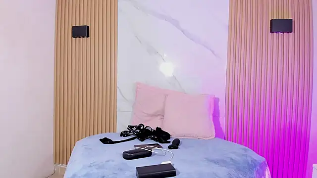 Jeus Stanley online show from April 23, 4:17 am