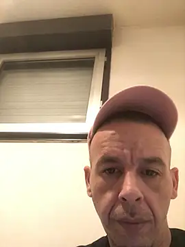 creativeX online show from February 3, 6:22 am