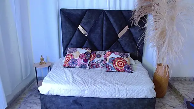 nikoo 18 online show from February 23, 2:08 pm