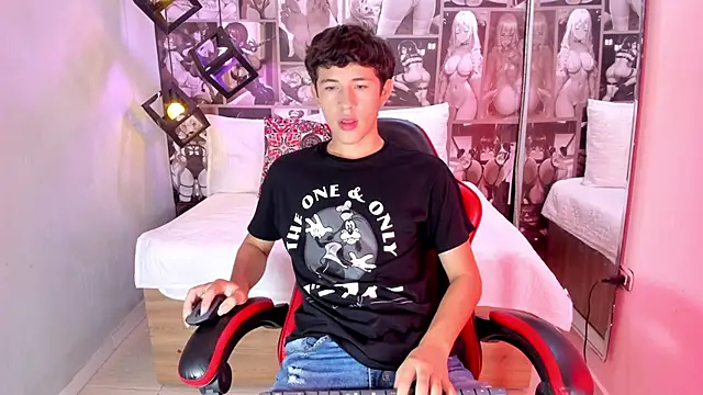 Christian Foxx online show from February 25, 1:34 pm