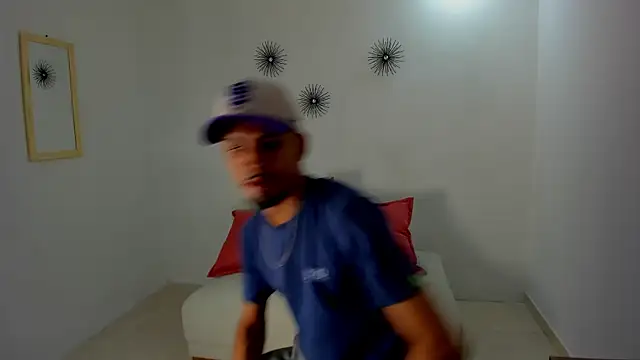 neyder sanz online show from February 6, 11:12 pm