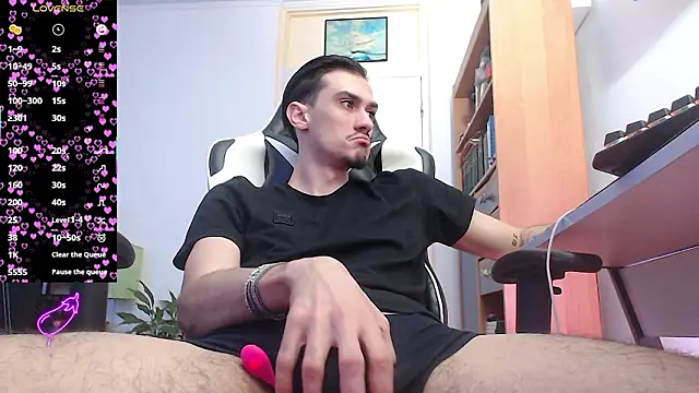 silasluxor online show from February 23, 8:05 am