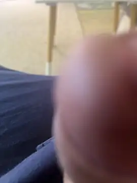 ManuelCervantes1972 online show from April 23, 10:42 am