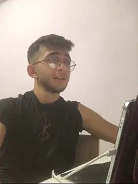 boraaily online show from March 3, 10:38 pm