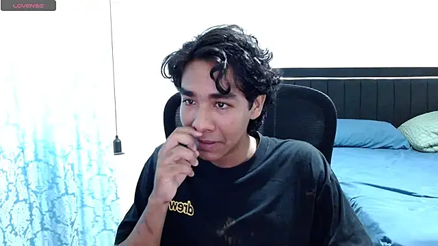 Pedestal diamant online show from April 23, 9:28 pm