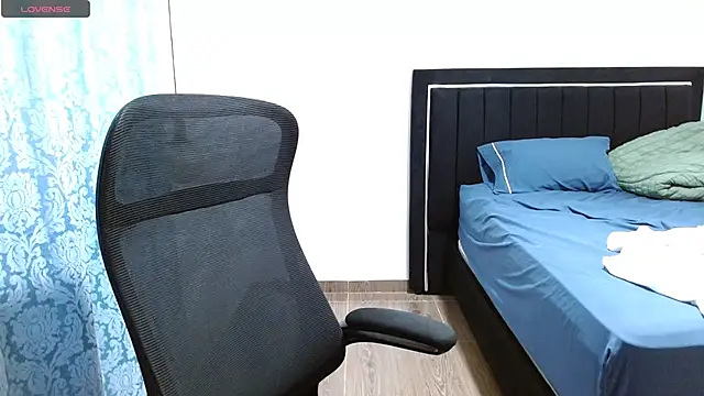 Pedestal diamant online show from March 20, 12:58 am