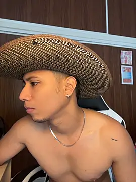 Gael Velaryx online show from April 25, 2:47 pm