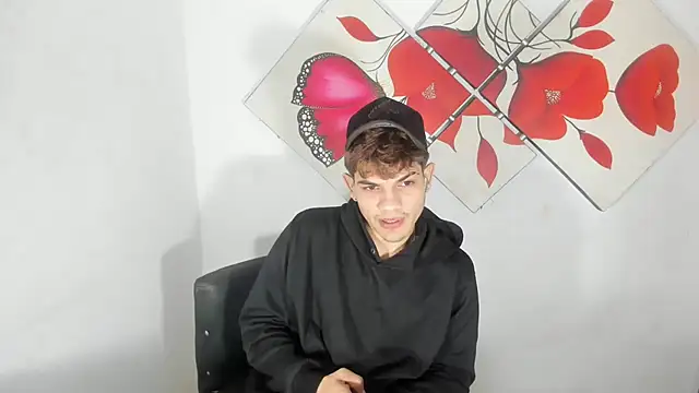 Jesshot bigcock20cm online show from April 2, 2:14 pm