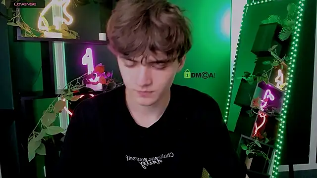 emil lucky online show from April 28, 6:34 pm